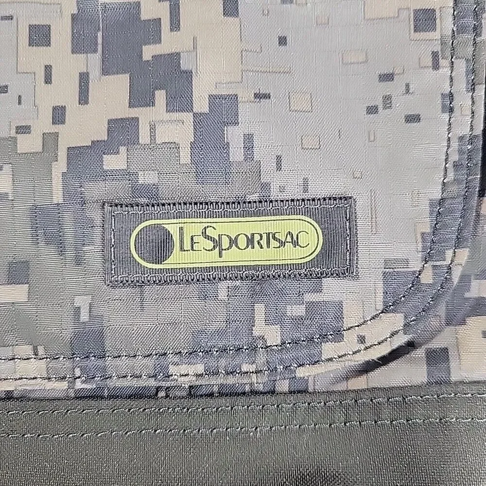 LeSportSac Camouflage Messenger Crossbody Bag DigiCamo 13x9.5 Inches